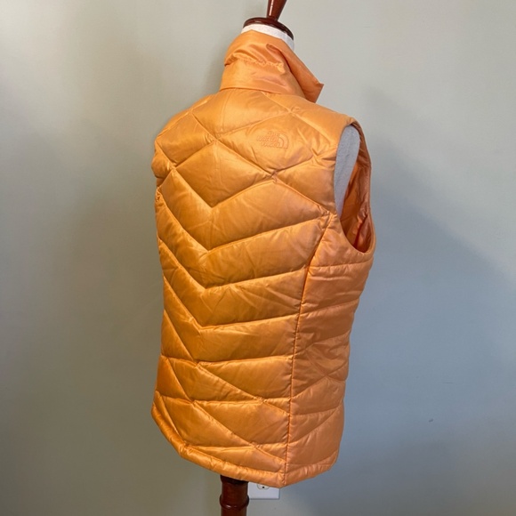 The North Face Women's Orange Sleeveless Puffer Vest - Size L - Picture 6 of 12